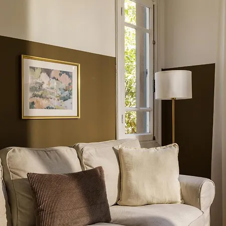 Irene By Halu! Spacious 4bd Neoclassical 테살로니키